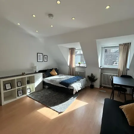 Perfect Flat For Breaks & Trade Fair Visitors *
